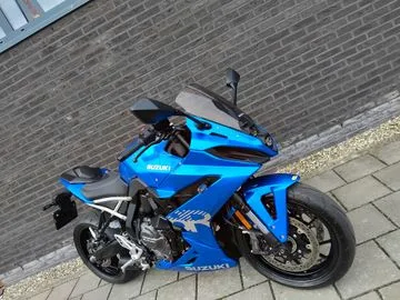 Suzuki GSX-8R (2026) — foto 1