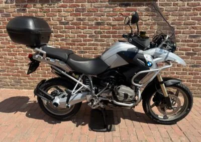 BMW R 1200 R (2011) — foto 1