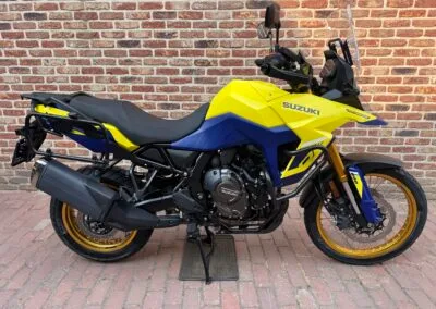 Suzuki Vstrom 800de All road (2023) — foto 1