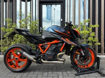 KTM 1290 Super Duke (2024) — foto 1