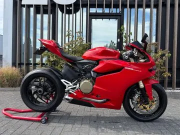 Ducati Panigale 1199 (2015) — foto 1