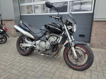 Honda CB 600 F Hornet (2001) — foto 1