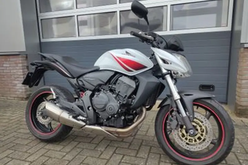 Honda CB600F HORNET (2011)