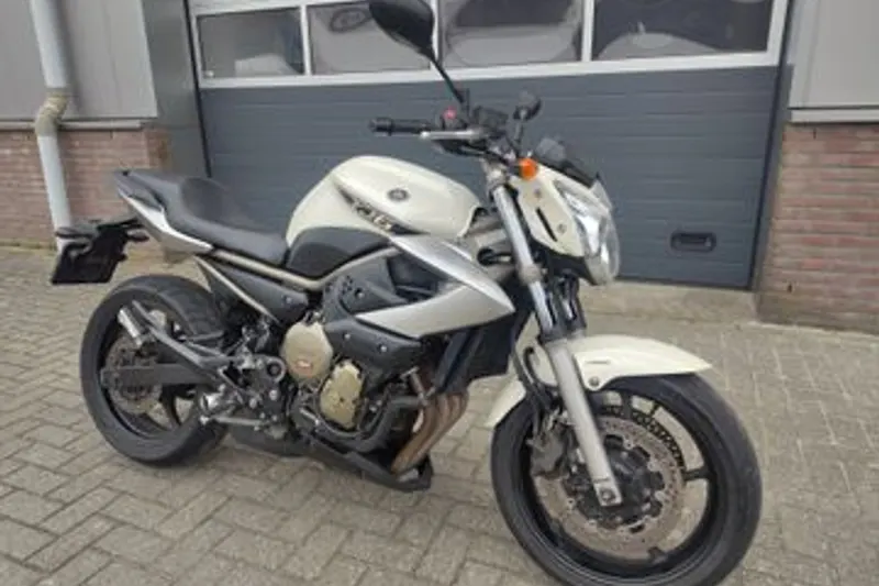 YAMAHA XJ6 ABS A2 (2012)