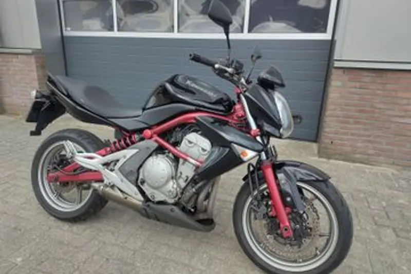 KAWASAKI ER6N a2 (2007)