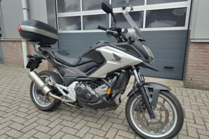 Honda NC750X (2017)