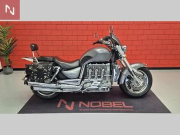 Triumph Rocket III (2005) — foto 1
