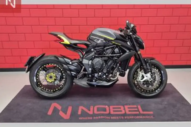 MV Agusta Brutale 800 Dragster RR (2020)