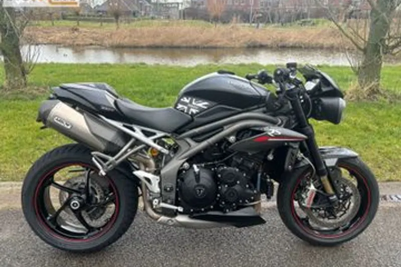 Triumph Speed Triple RS (2018)