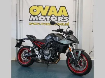 Suzuki GSX-8S (2025) — foto 1