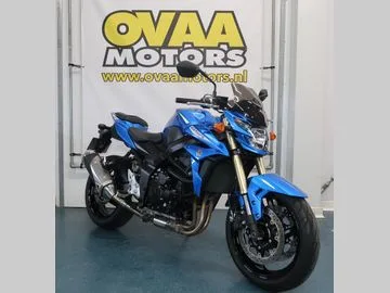 Suzuki GSR750 (2016) — foto 1
