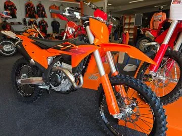 KTM 350 SX F (2027) — foto 1