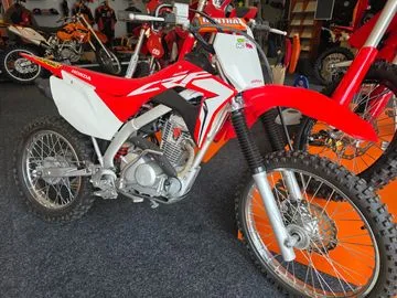 Honda CRF 125 F (2020) — foto 1