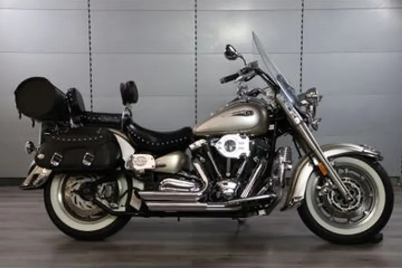 Yamaha XV 1700 Road Star (2005)