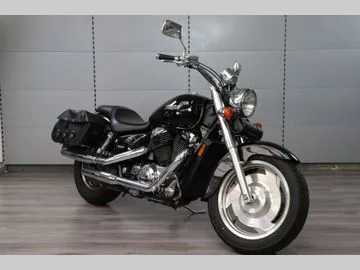 Honda VT 1100 C Shadow (2004) — foto 1
