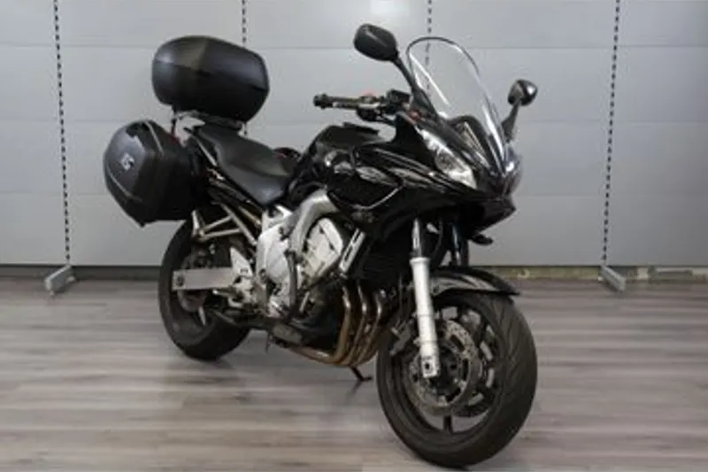 Yamaha FZ6 Fazer (2006)