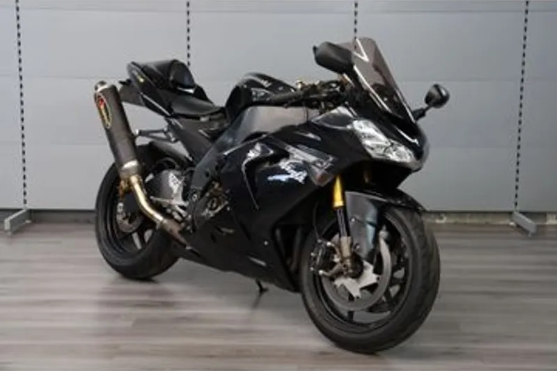 Kawasaki ZX-10R (2004)