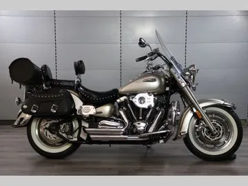 Yamaha XV 1700 ROAD STAR (2005) — foto 1