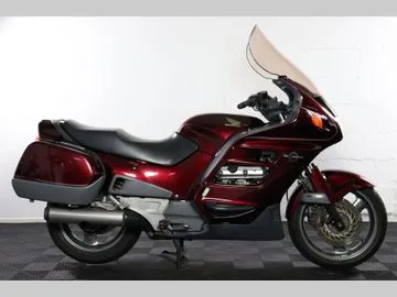 Honda ST 1100 PAN European (1996) — foto 1
