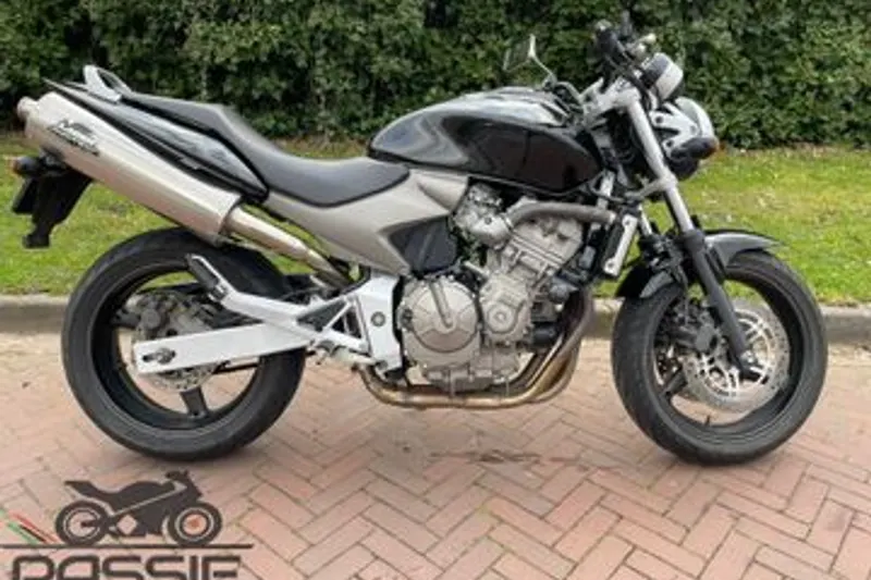 Honda CB600F (2004)