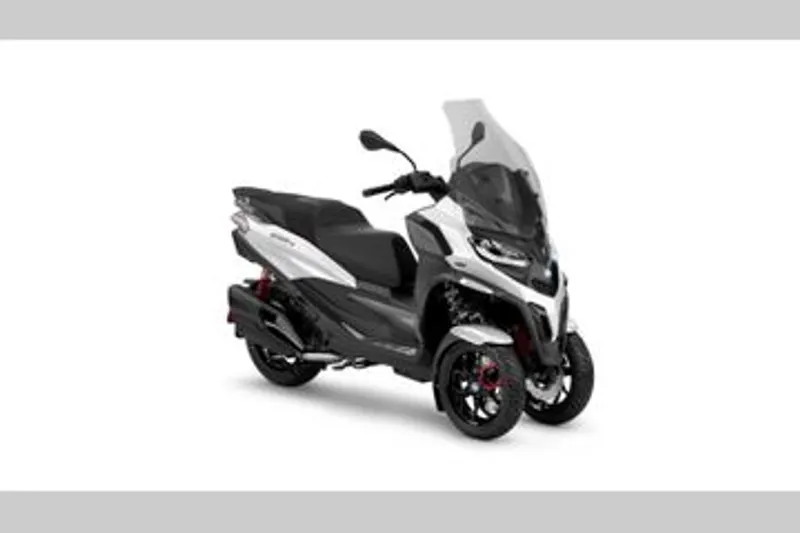 Piaggio MP3 400 HPE Sport (2026)