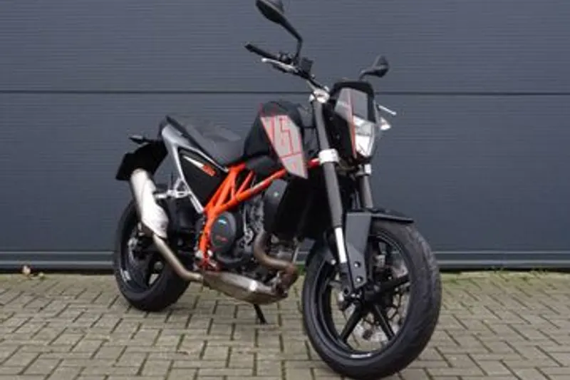 KTM 690 Duke (2012)