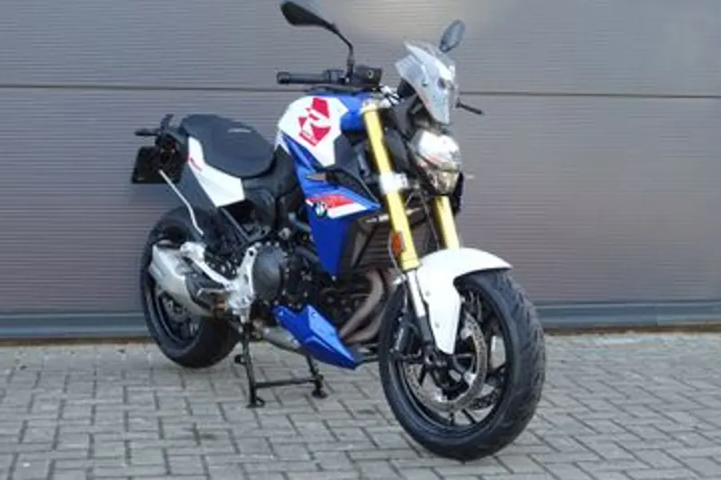 BMW F 900 R (2024)
