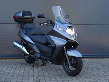 Honda FJS 400 Silver Wing (2006) — foto 1