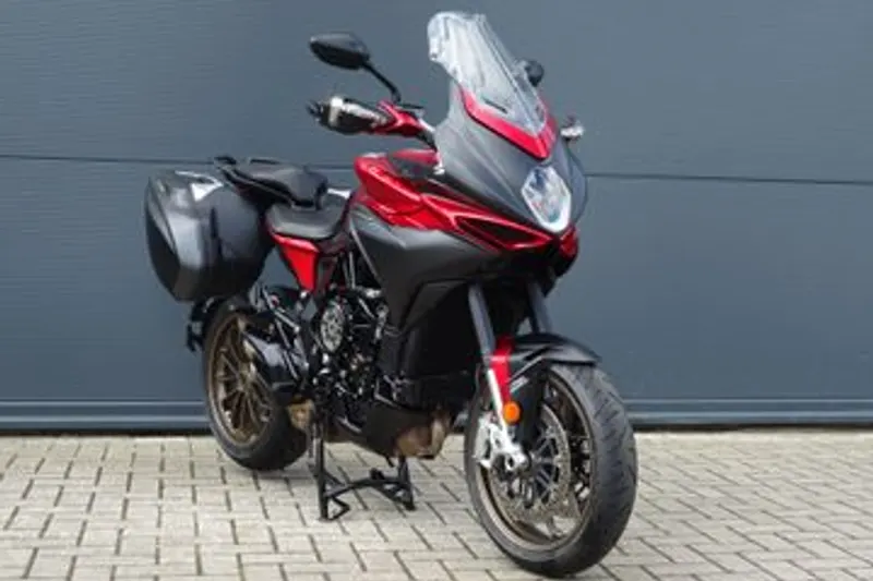 MV Agusta Turismo Veloce 800 (2023)