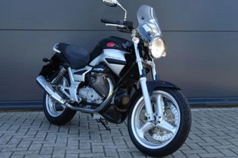 Moto Guzzi Breva 750 (2008)