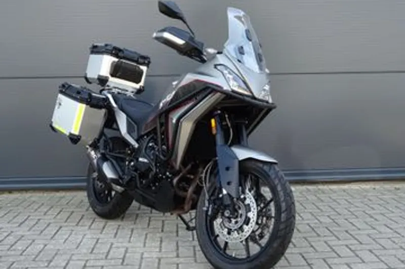 Moto Morini X-Cape (2023)