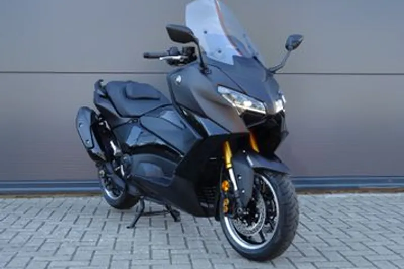 Yamaha T MAX (2025)