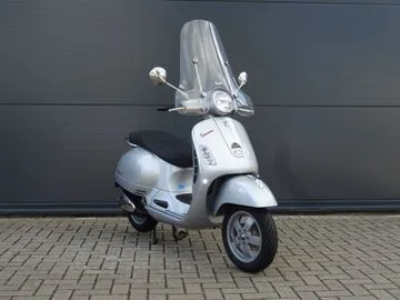 Vespa GTS 250 I.E (2007) — foto 1