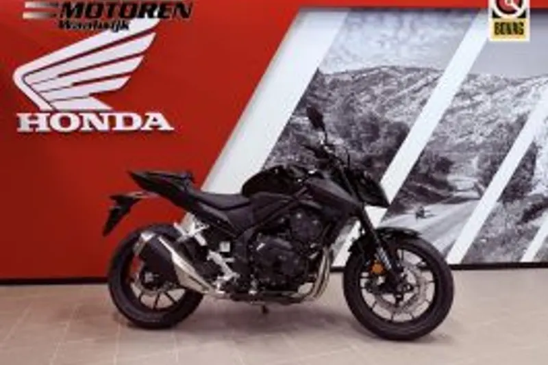 Honda CB 500 FACT Hornet E-Clutch (2026)