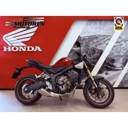 Honda CB 650 RACR E-Clutch (2025) — foto 1