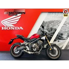 Honda CB 650 RACR E-Clutch DEMO (2025) — foto 1