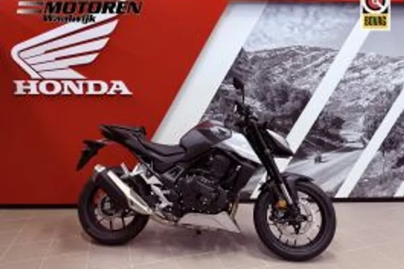 Honda CB 750 ACT Hornet E-Clutch (2026)