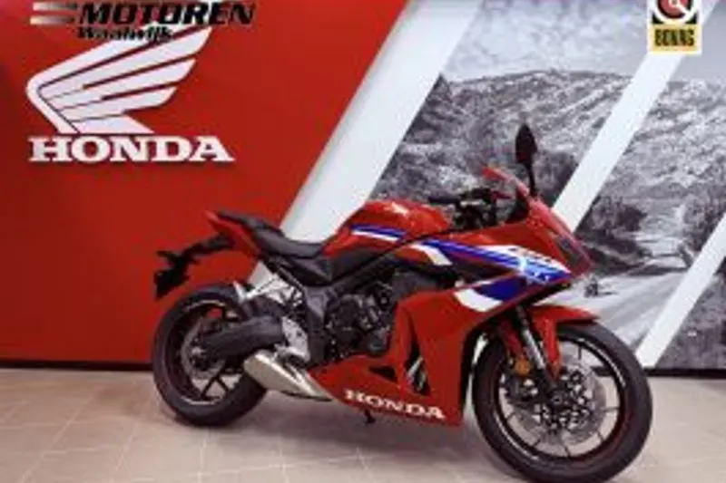 Honda CBR 650 RACT E-Clutch (2026)