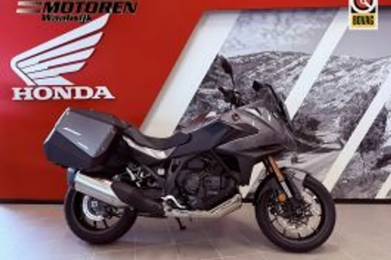 Honda NT 1100 DET DCT - E-Suspension DEMO (2026)