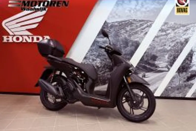 Honda SH 150 AD2T SH 150i S (2026)