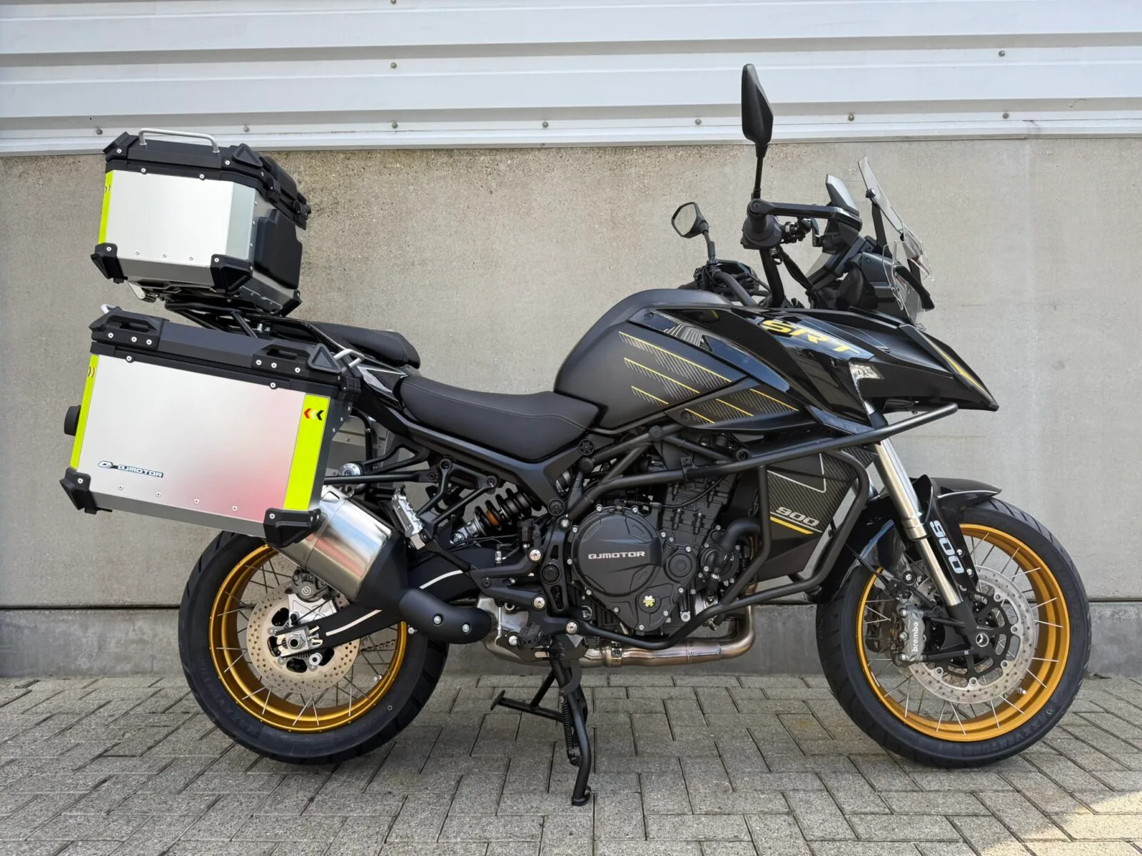 QJ Motor SRT 900 SX Touring (2026) — foto 1