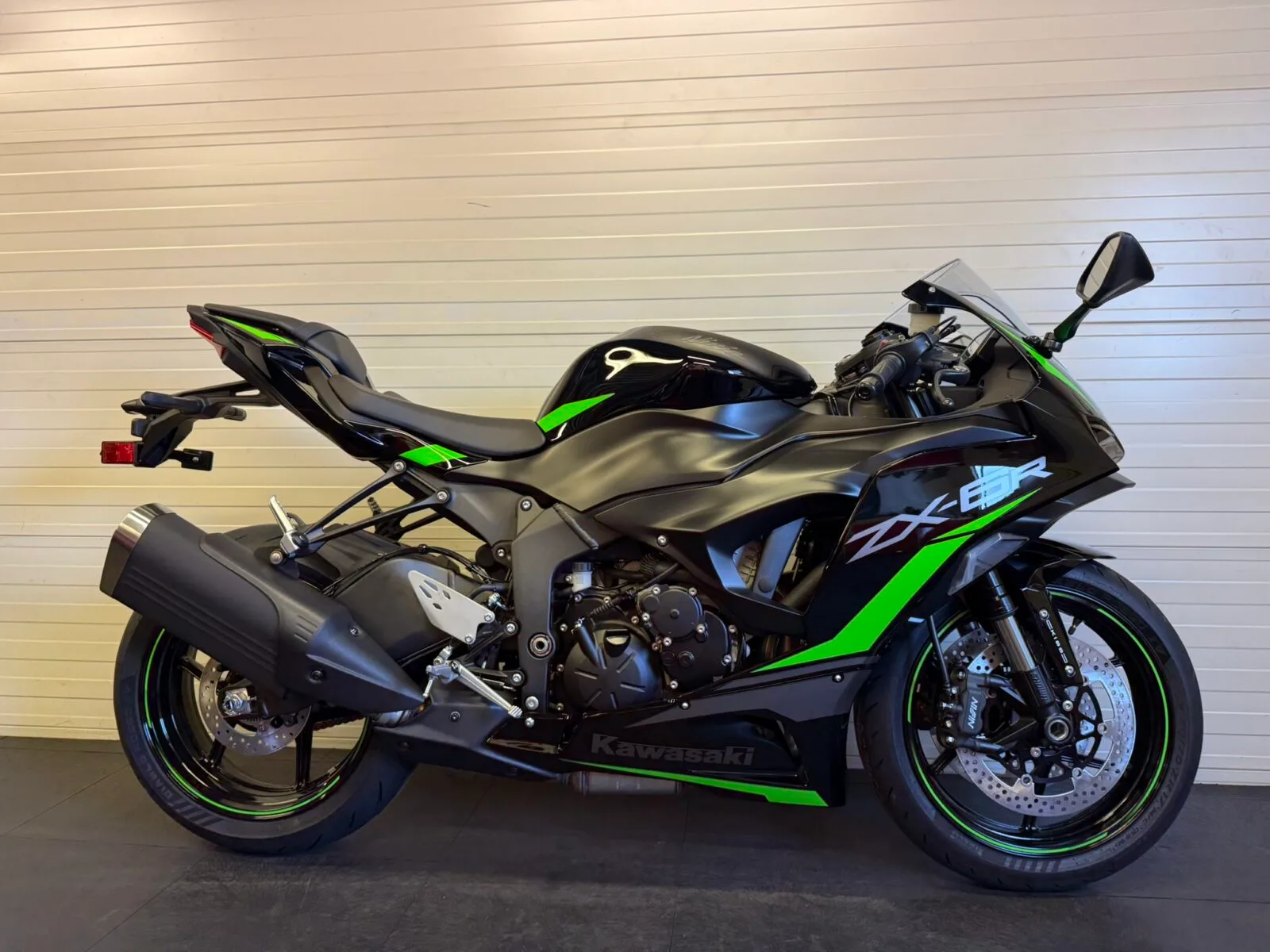 Kawasaki ZX6R (0) — foto 1