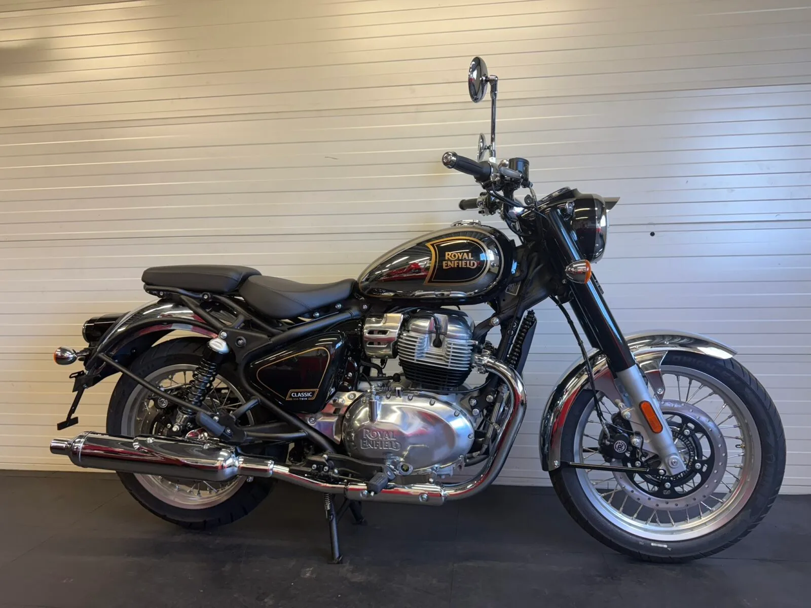 Royal Enfield Classic 650 (2026) — foto 1