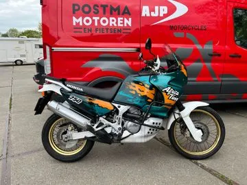 Honda XRV 750 AFRICA TWIN (1995) — foto 1