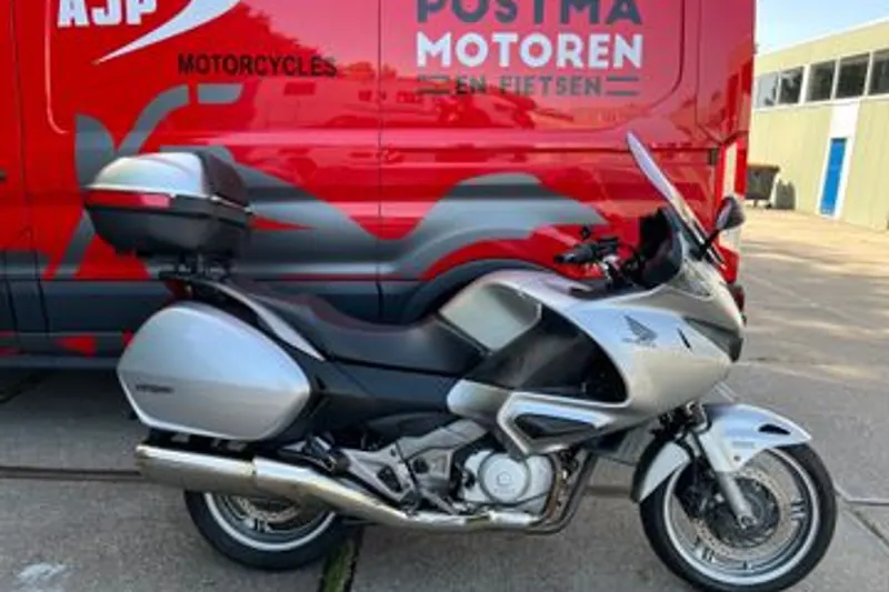 Honda NT 700 V DEAUVILLE ABS (2009)