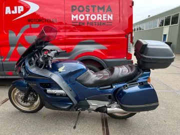 Honda ST 1100 PAN EUROPEAN (2000) — foto 1