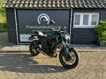 Kawasaki Z650 ABS (2023) — foto 1
