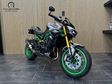 KAWASAKI Z900 SE PERFORMANCE (2025) — foto 1