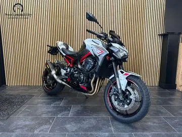 Kawasaki Z900 (2022) — foto 1