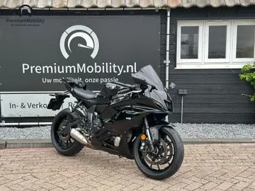 Yamaha R7 (2023) — foto 1